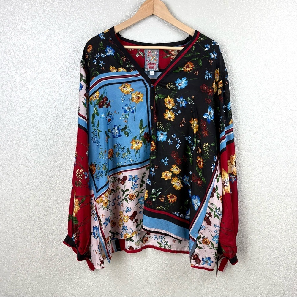 Johnny Was Perdita Mixed Floral-Print Blouse - Picture 3 of 8